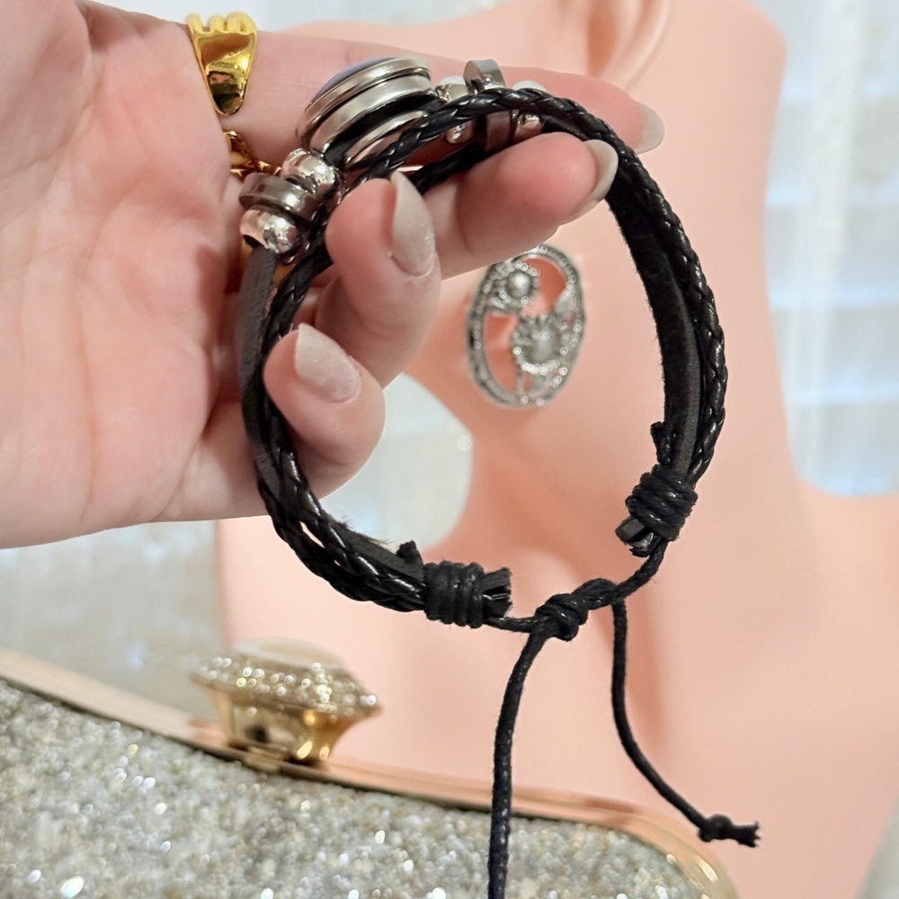 Black and Silver Cancer Zodiac Leather Bracelet. - Picture 3 of 7